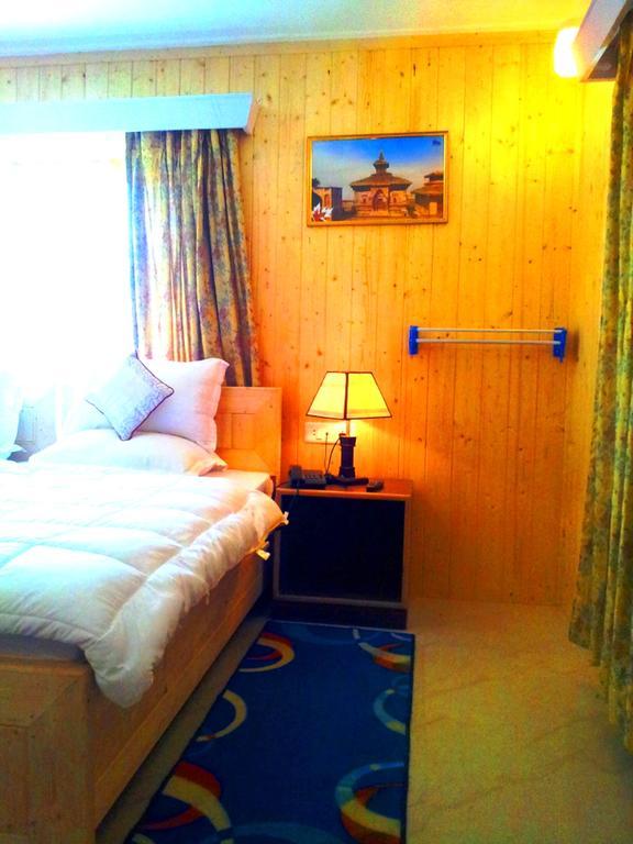 Ikraam Inn Bed & Breakfast Srīnagar Habitación foto
