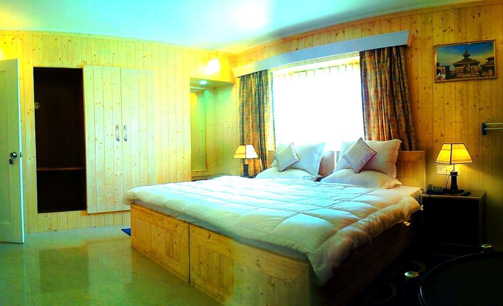 Ikraam Inn Bed & Breakfast Srīnagar Habitación foto